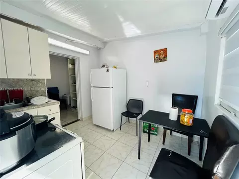 7245 W 10th Ave, Hialeah, FL 33014 photo 16