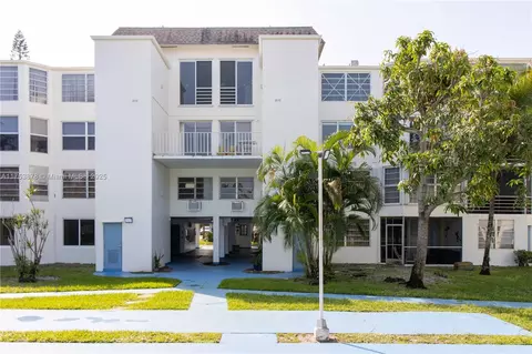 1701 NE 191st St #A111, Miami, FL 33179