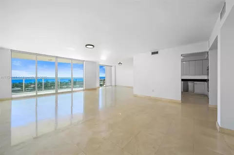 20201 E Country Club Dr #1502, Aventura, FL 33180