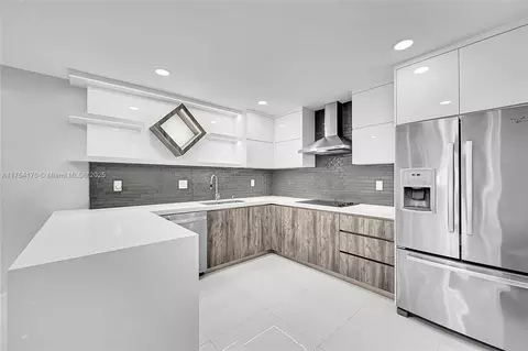 4140 NW 90th Ave #204, Coral Springs, FL 33065