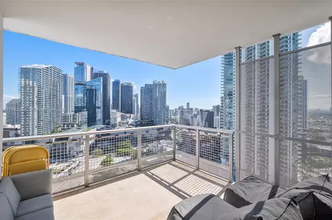 350 S Miami Ave #2810, Miami, FL 33130