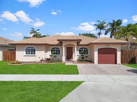 14325 SW 164th Ter, Miami, FL 33177