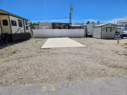 325 Calusa St #38, Key Largo, FL 33037