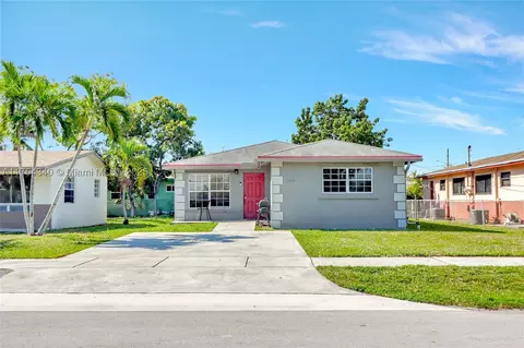 1038 NW 8th St, Hallandale Beach, FL 33009