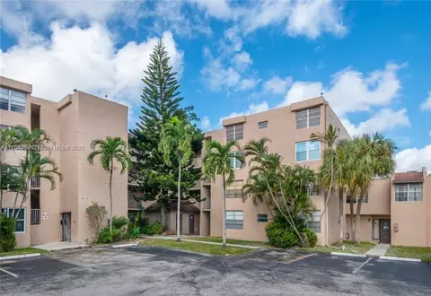 9410 Live Oak Pl #208, Davie, FL 33324