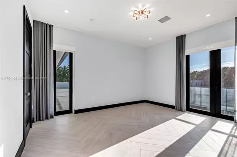 Bedroom - 4424 Granada Blvd, Coral Gables, FL 33146 photo 4 of 10