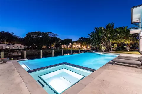 Exterior - 4424 Granada Blvd, Coral Gables, FL 33146 photo 26 of 27