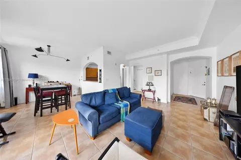 8858 W Flagler St #210, Miami, FL 33174