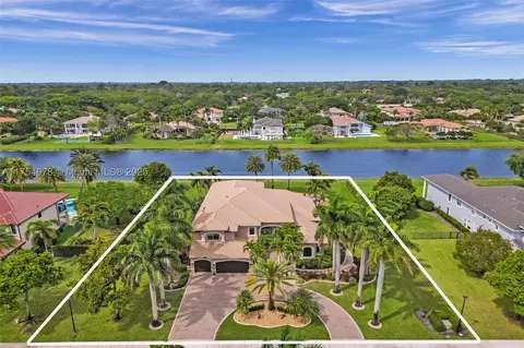 3533 Birch Ter, Davie, FL 33330