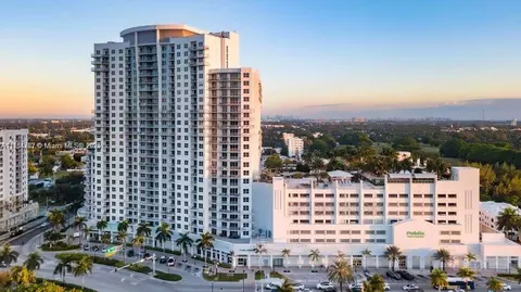 1776 Polk St #1409, Hollywood, FL 33020