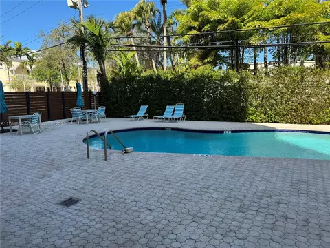 Exterior - 555 Crandon Blvd #32, Key Biscayne, FL 33149 photo 3 of 3