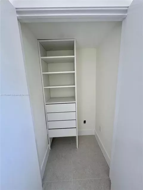 Other - 555 Crandon Blvd #32, Key Biscayne, FL 33149 photo 8 of 13