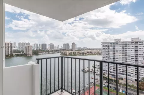 2780 NE 183rd St #1810, Aventura, FL 33160