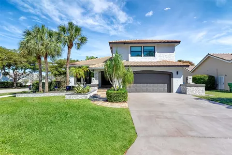 5399 NW 60th Dr, Coral Springs, FL 33067