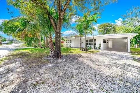 209 SW 18th Ave, Fort Lauderdale, FL 33312