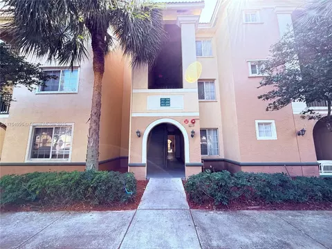 2586 Centergate Dr #104, Miramar, FL 33025