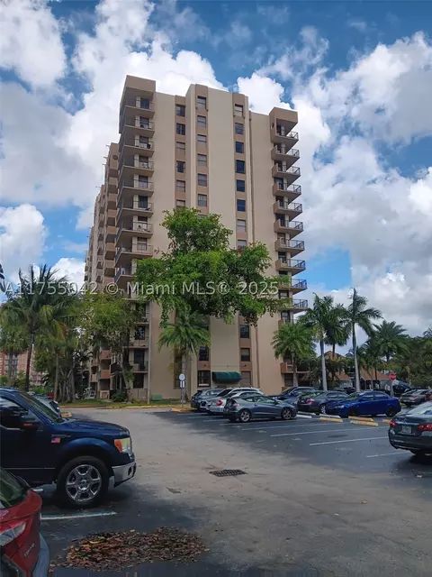 1470 NE 123rd St #A806, North Miami, FL 33161