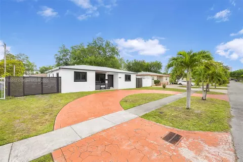 17001 NE 8th Pl, North Miami Beach, FL 33162