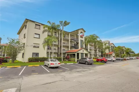 1300 SW 130th Ave #306F, Pembroke Pines, FL 33027
