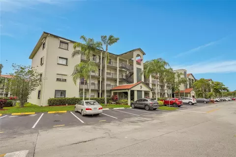 1300 SW 130th Ave #306F, Pembroke Pines, FL 33027