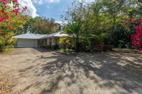 16030 E Mead Hill Dr, Loxahatchee, FL 33470