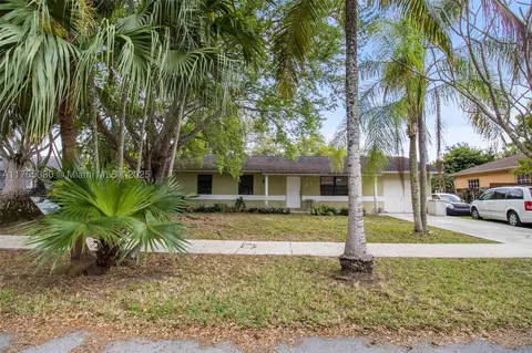 364 NW 17th Ct, Homestead, FL 33030