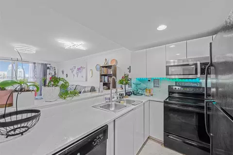401 Ocean Dr #602, Miami Beach, FL 33139