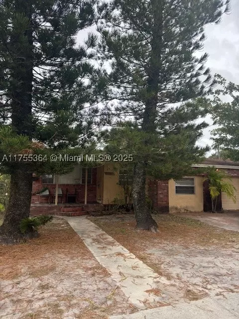12051 NW 3rd Ave, Miami, FL 33168