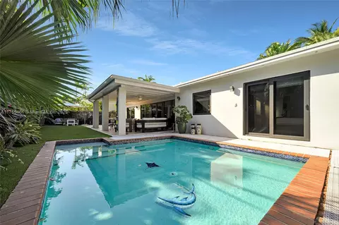 92 W Mashta Dr, Key Biscayne, FL 33149 photo 43