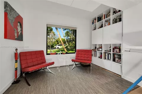 92 W Mashta Dr, Key Biscayne, FL 33149 photo 12