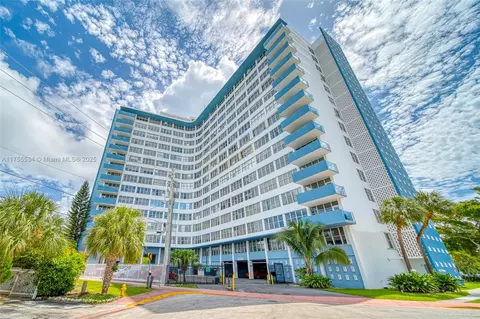 7441 Wayne Ave #2L, Miami Beach, FL 33141