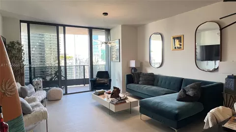 1000 Brickell Plz #4814, Miami, FL 33131