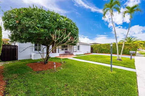 6830 SW 50th Ter, Miami, FL 33155