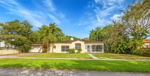 737 Minorca Ave, Coral Gables, FL 33134