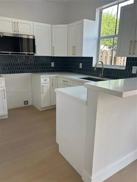 Undisclosed, Miami, FL 33186
