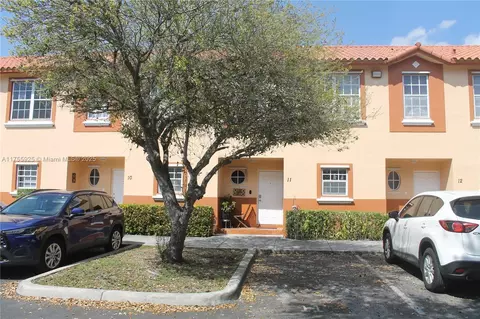 2314 Johnson St #11B, Hollywood, FL 33020