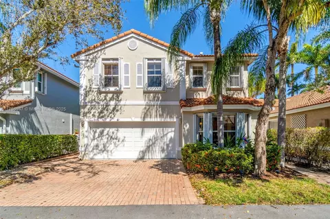1105 Scarlet Oak St, Hollywood, FL 33019