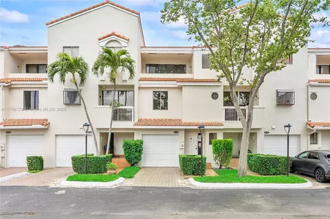 21375 Marina Cove Cir #14-A, Aventura, FL 33180