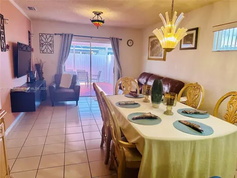 Dining - 7475 W 29th Ln, Hialeah, FL 33018 photo 1 of 1