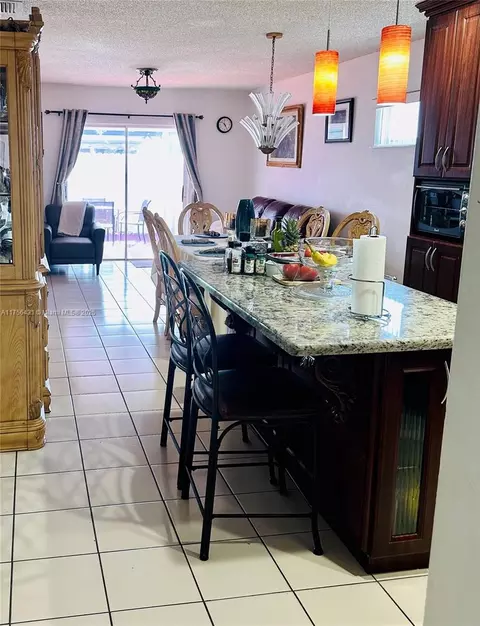 Kitchen - 7475 W 29th Ln, Hialeah, FL 33018 photo 2 of 4