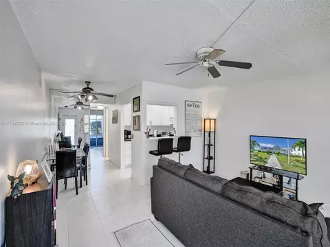263 Oakridge P #263, Deerfield Beach, FL 33442