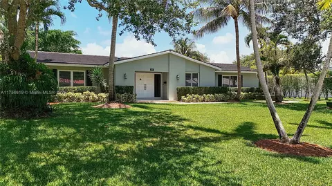 16424 SW 75th Ave, Palmetto Bay, FL 33157