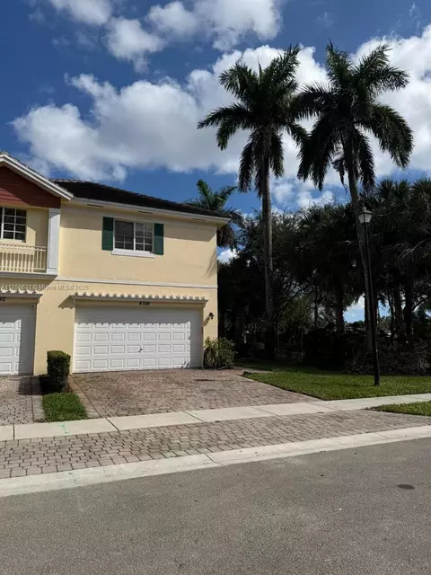 4798 Sundance Way, Davie, FL 33328