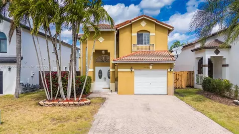 15623 SW 100th Ter, Miami, FL 33196