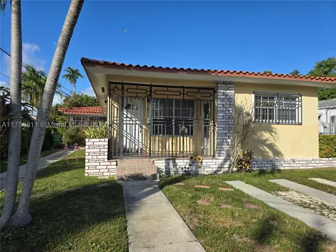 1561 SW 23rd Ter, Miami, FL 33145