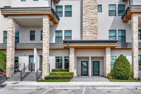 10473 NW 82nd St #3, Doral, FL 33178