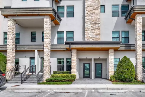10473 NW 82nd St #3, Doral, FL 33178