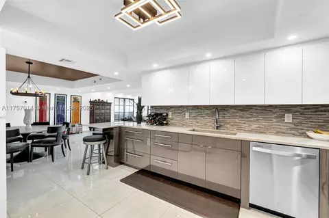 3200 Port Royale Dr N #2008, Fort Lauderdale, FL 33308