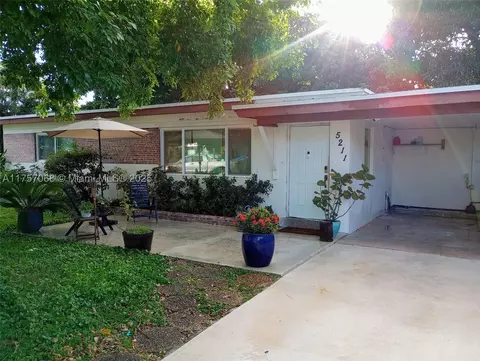 5211 SW 28, Fort Lauderdale, FL 33312
