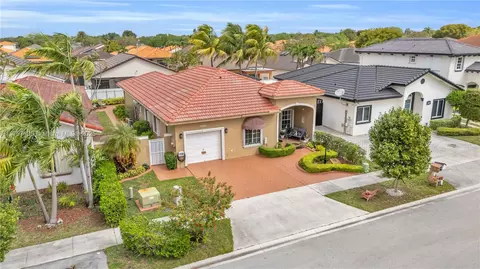 8865 NW 148th Ter, Miami Lakes, FL 33018